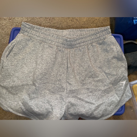 Gymshark shorts! Never been worn without tags - Picture 2 of 3